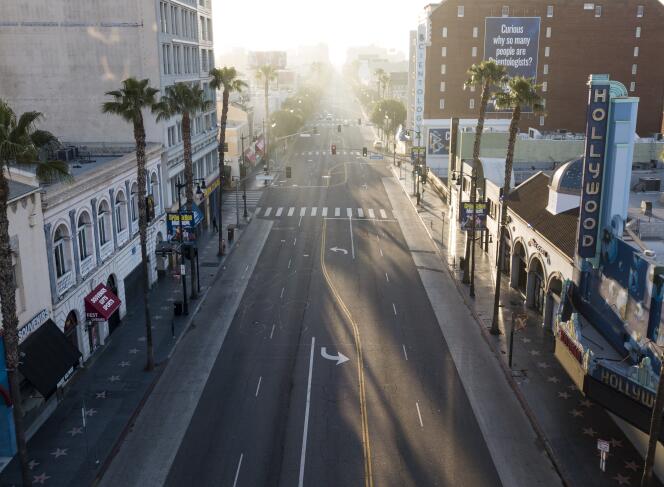Hollywood Boulevard déserté pendant le confinement mis en place pour lutter contre l’épidémie de Covid-19, à Los Angeles, le 27 avril.