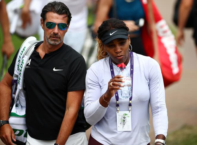Patrick Moratoglou et Serena Williams lors du tournoi de Wimbledon en juillet 2019.