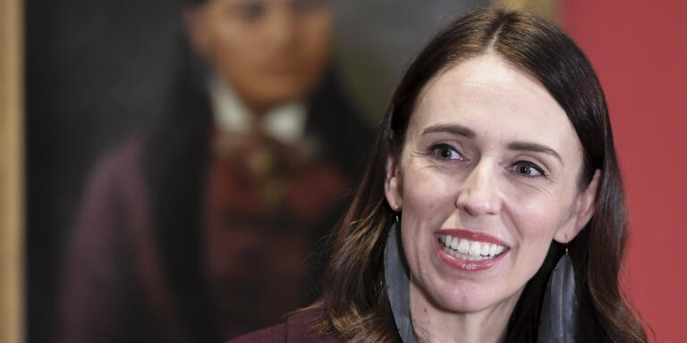 (200528) -- WELLINGTON, May 28, 2020 (Xinhua) -- New Zealand Prime Minister Jacinda Ardern speaks at the art gallery of the national museum 