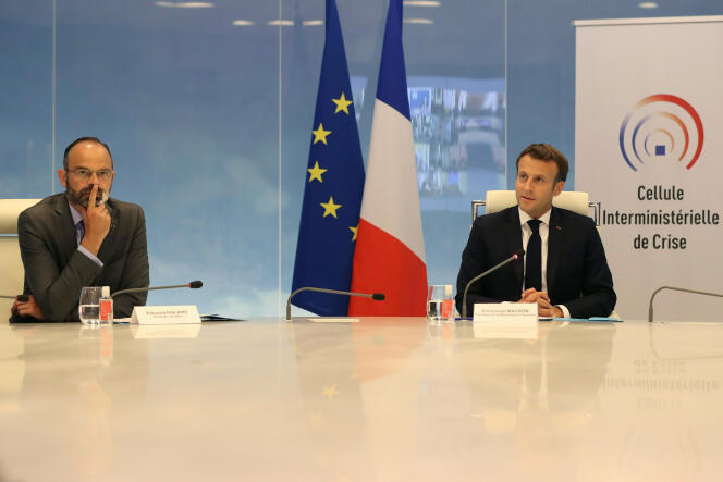 Le premier ministre Edouard Philippe et le président Emmanuel Macron, le 13 mai à Paris.