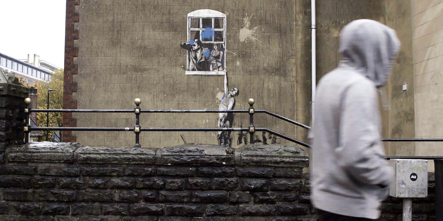 Banksy Most Wanted Faire Le Mur Avec Le Street Artiste Sans Visage