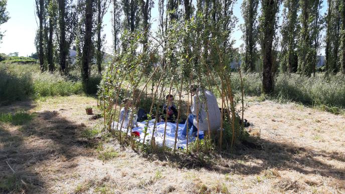 La cabane à histoires, avec la section des moyens-grands, à Rochefort (Charente-Maritime).