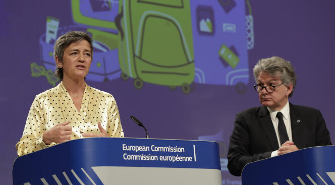 La commissaire à la concurrence, Margrethe Vestager, et son homologue au marché intérieur, Thierry Breton, à Bruxelles, le 29 mai.