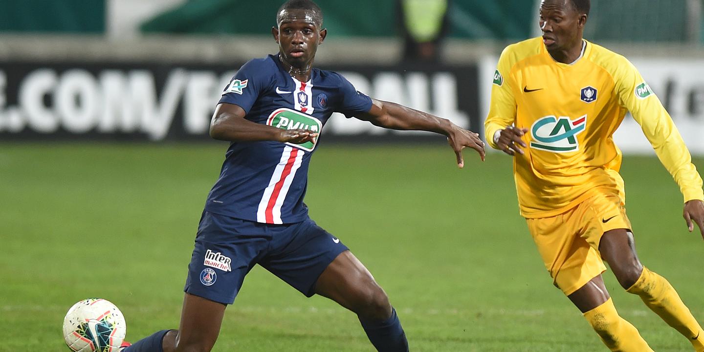 Le Psg Toujours A La Peine Pour Retenir Sa Jeunesse