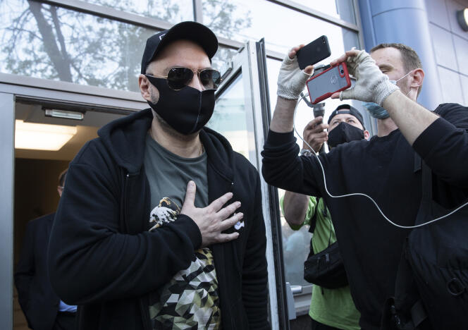 Kirill Serebrennikov à la sortie de son procès devant le tribunal Mechtchanski de Moscou, le 26 juin.
