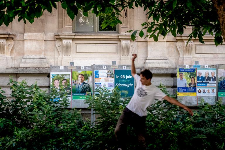 BRUNO AMSELLEM / DIVERGENCE POUR « LE MONDE » Deuxième tour des élections municipales et métropolitaines à Lyon le 28 juin 2020. Bureau de vote de la Bourse dans le 2e arrondissement.