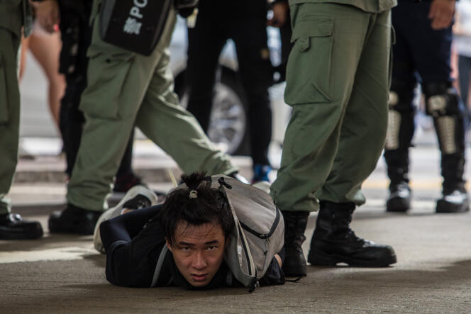 Arrestation lors de manifestations à Hongkong contre la nouvelle loi de sécurité nationale, le 1er juillet.