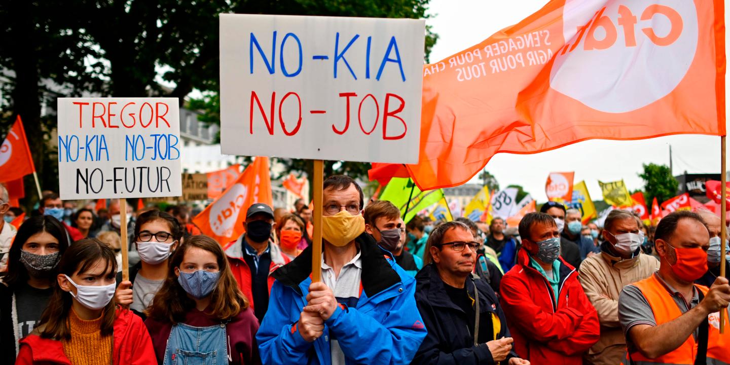 thousands of protesters in lannion against the job cuts at nokia archyde