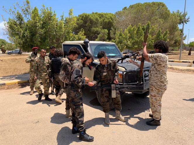 Les forces du Gouvernement d’union libyen (GNA) en direction de Syrte, à Tripoli, le 6 juillet.