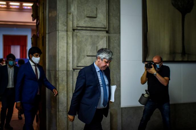 Mario Centeno, l’actuel président de l’Eurogroupe, après qu’il a annoncé sa démission du ministère des finances portugais, à Lisbonne, le 9 juin 2020.