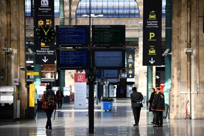 A la gare du Nord, à Paris, le 1er avril.