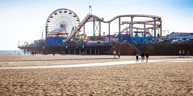 « La Ruée vers le sable », d’Elsa Devienne, une vivifiante histoire des plages de Los Angeles