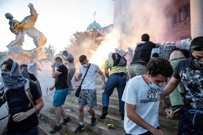 Manifestation antigouvernementale, le 8 juillet à Belgrade.