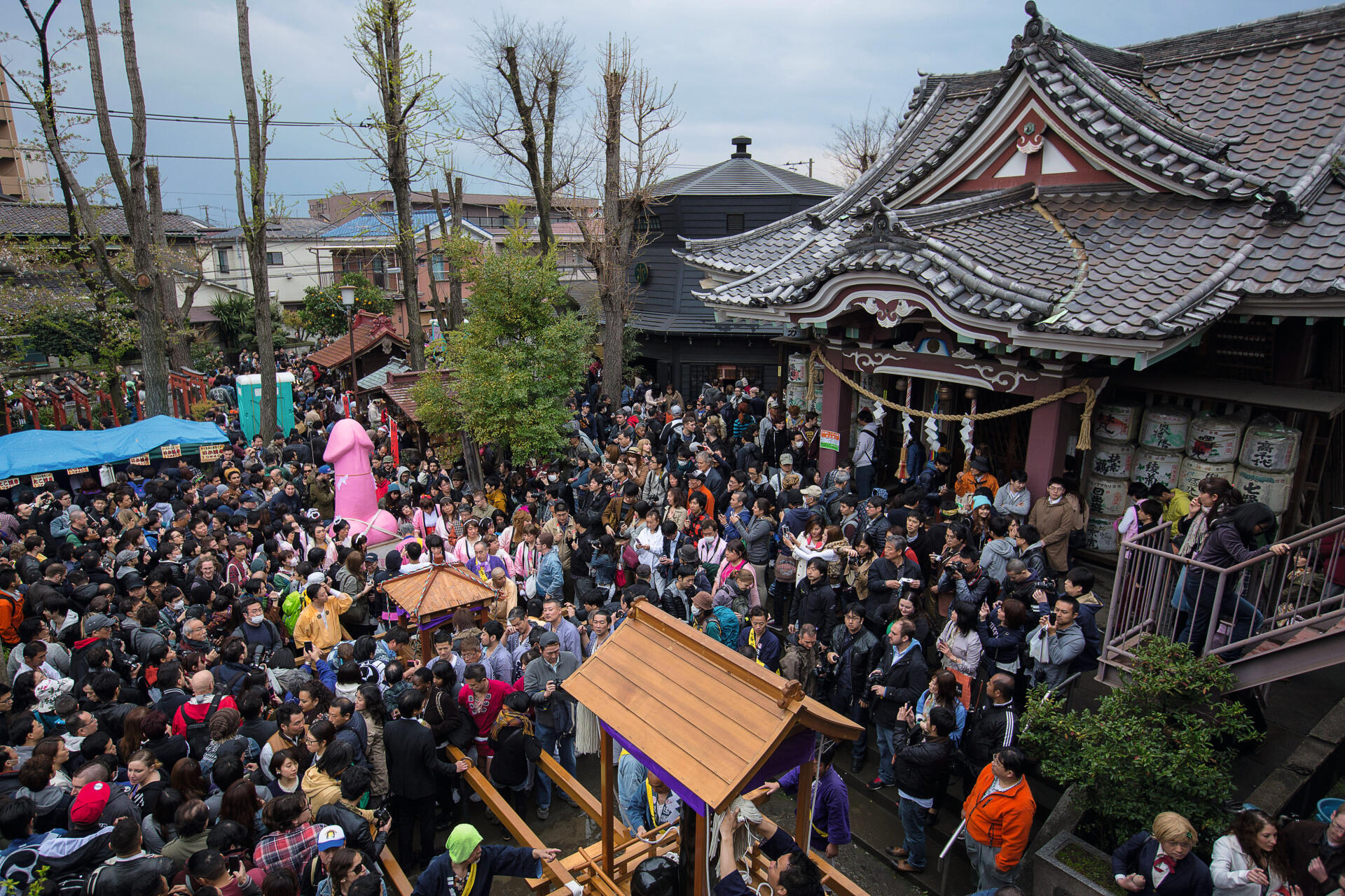 Le Kanamara matsuri (festival du phallus de fer) à Kawasaki, en 2014.