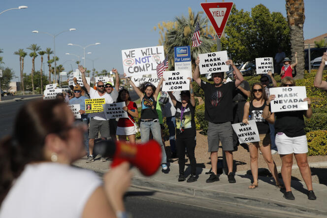 Manifestation contre le port obligatoire du masque dans les espaces publics, à Henderson dans le Nevada, le 8 juillet.