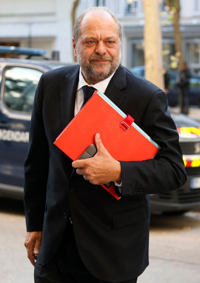 Le ministre de la justice, Eric Dupond-Moretti, arrivant à une séance de travail du gouvernement, avenue de Ségur, à Paris, le 11 juillet.