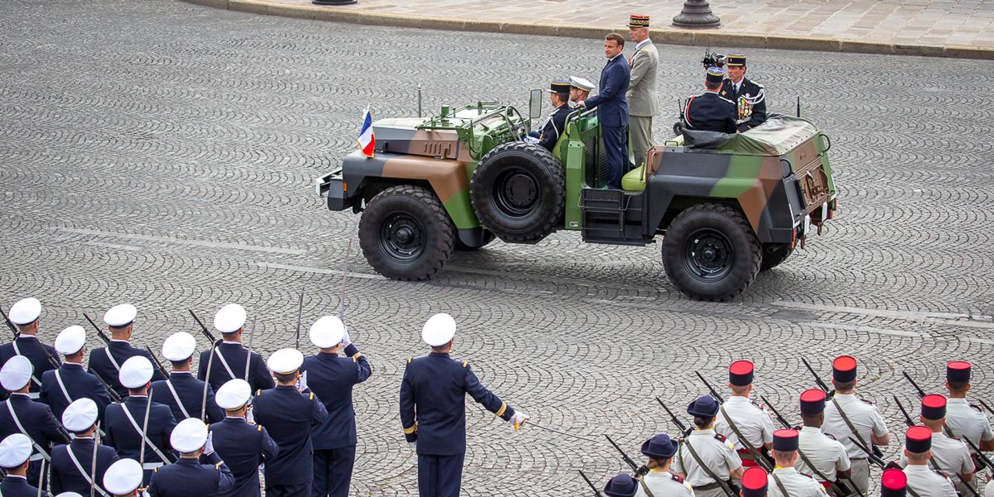 14 Juillet Une Ceremonie Militaire Reduite Qui Rend Hommage A
