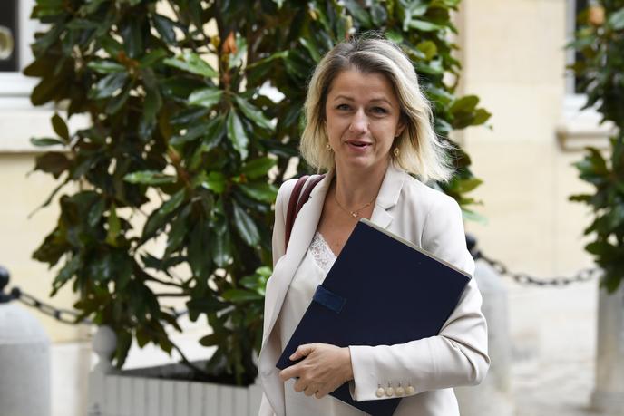 La ministre de l’environnement, Barbara Pompili, arrive à Matignon, à Paris, le 17 juillet.
