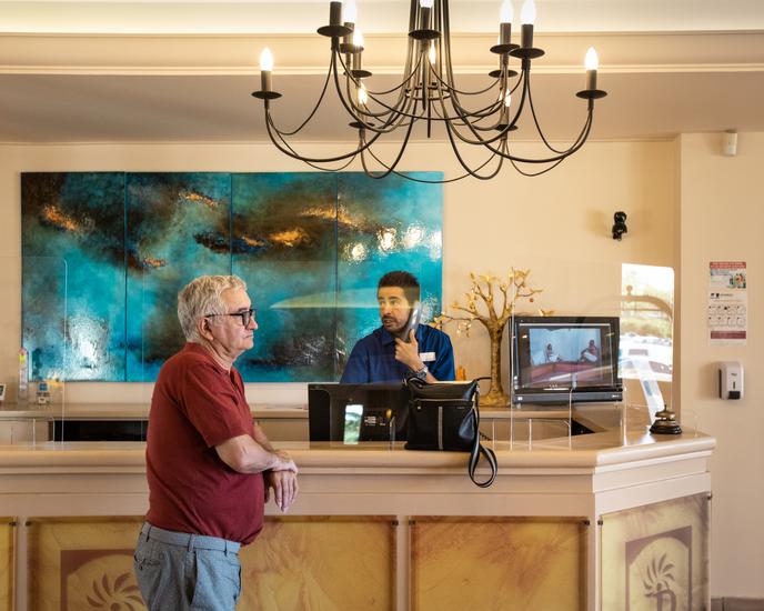 A la réception du Palmyra Golf Hotel au Cap d’Agde (Hérault), en juillet 2020.