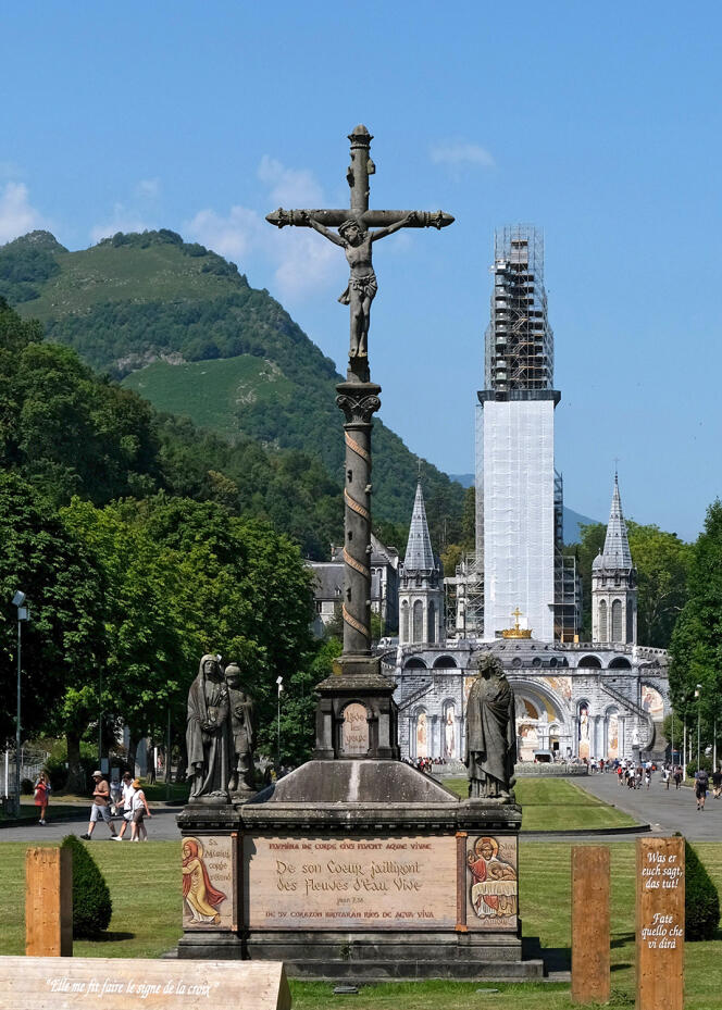 Le sanctuaire de Lourdes (Hautes-Pyrénées), le 22 juillet.
