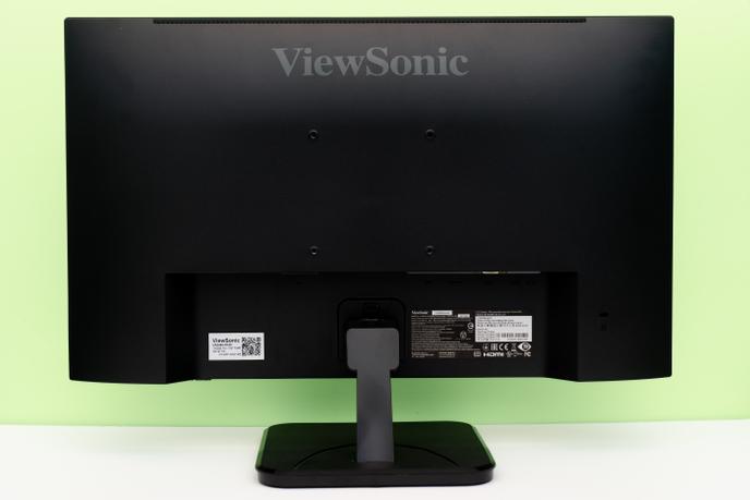 Le dos de l’écran n’a rien d’excitant : un pied simple, orientable de haut en bas, et quelques pas de vis permettant de fixer l’écran sur un support VESA.