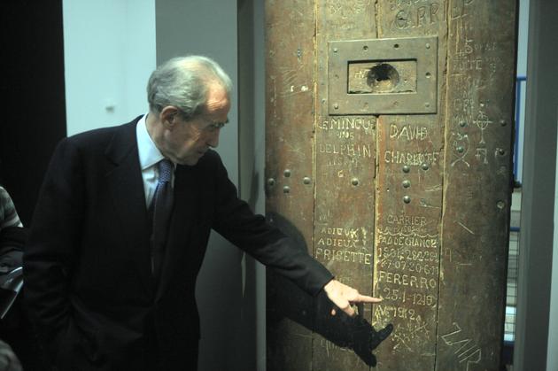 Robert Badinter, during the opening of the exhibition "Crime and Punishment", in Paris, March 12, 2010.
