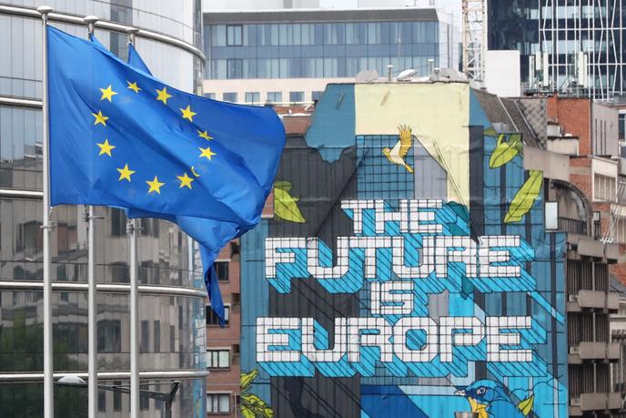 Devant les bureaux de la Commission européenne, à Bruxelles, le 16 juillet.