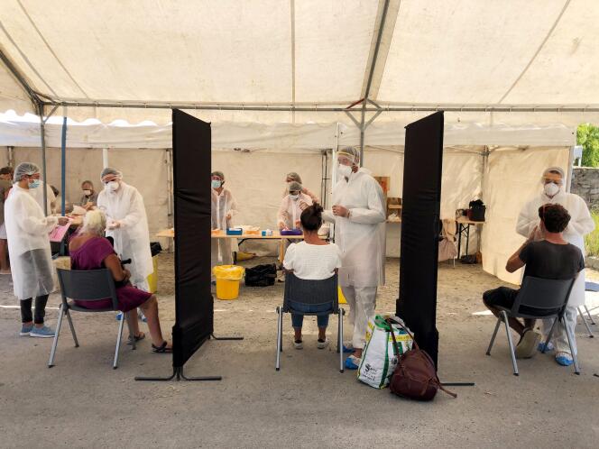 Test de dépistage du coronavirus à Quiberon (Morbihan), le 29 juillet.