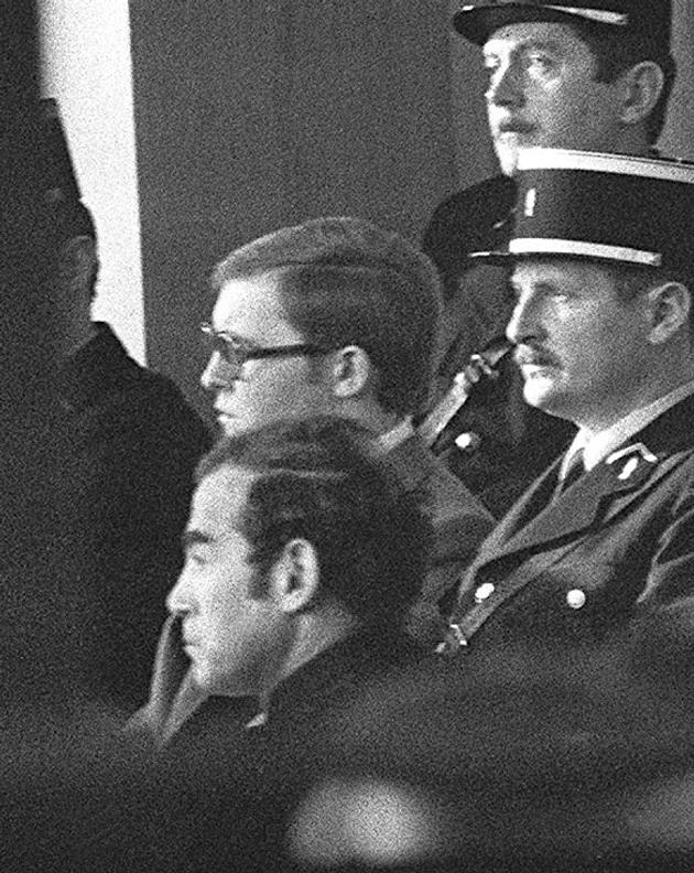 On January 18, 1977, Patrick Henry, in the dock, and his lawyer Robert Badinter.