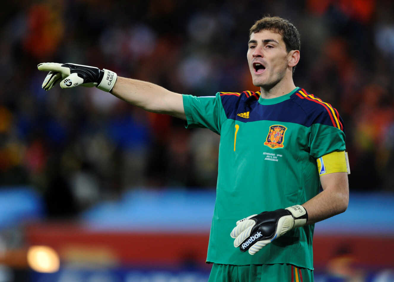 Le Gardien De But Espagnol Iker Casillas Prend Sa Retraite