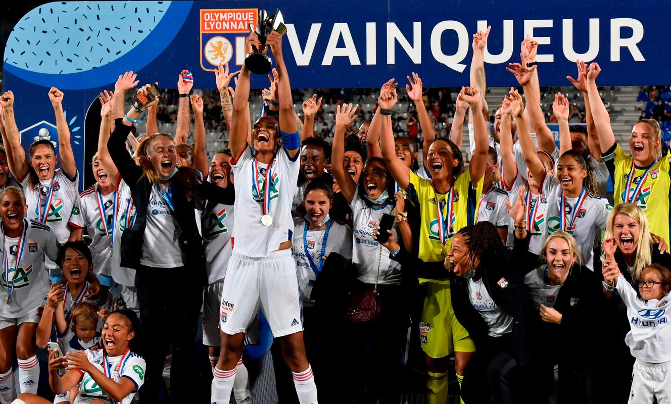 Football Lyon remporte la Coupe de France féminine aux tirs au but