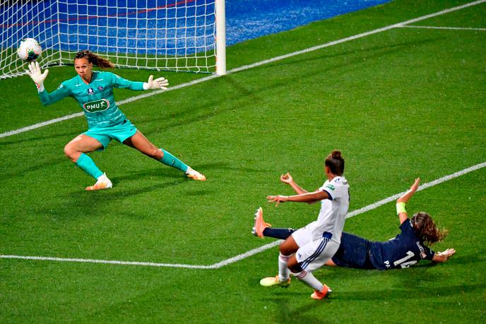 Football Lyon Remporte La Coupe De France Feminine Aux Tirs Au But Face Au Psg