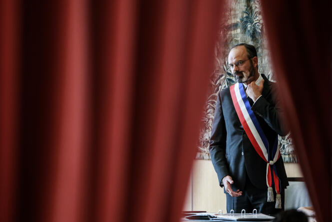 L’ancien premier ministre et nouveau maire du Havre, Edouard Philippe, dans sa mairie, le 20 juin.