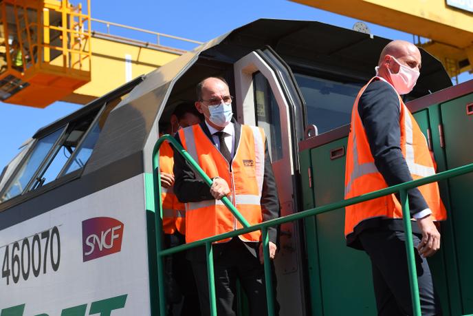 Le premier ministre Jean Castex, sur un site de la SNCF, le 27 juillet à Bonneuil-sur-Marne (Val-de-Marne).