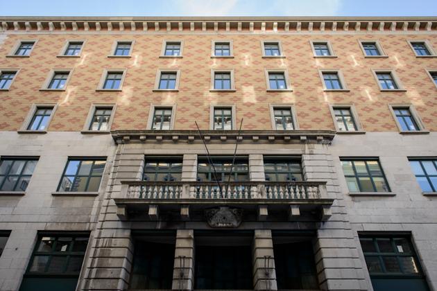 Le Narodni Dom, dans le centre de Trieste, le 13 juillet. Le bâtiment, centre culturel de la communauté slovène de la ville, a été incendié par les fascistes en 1920.