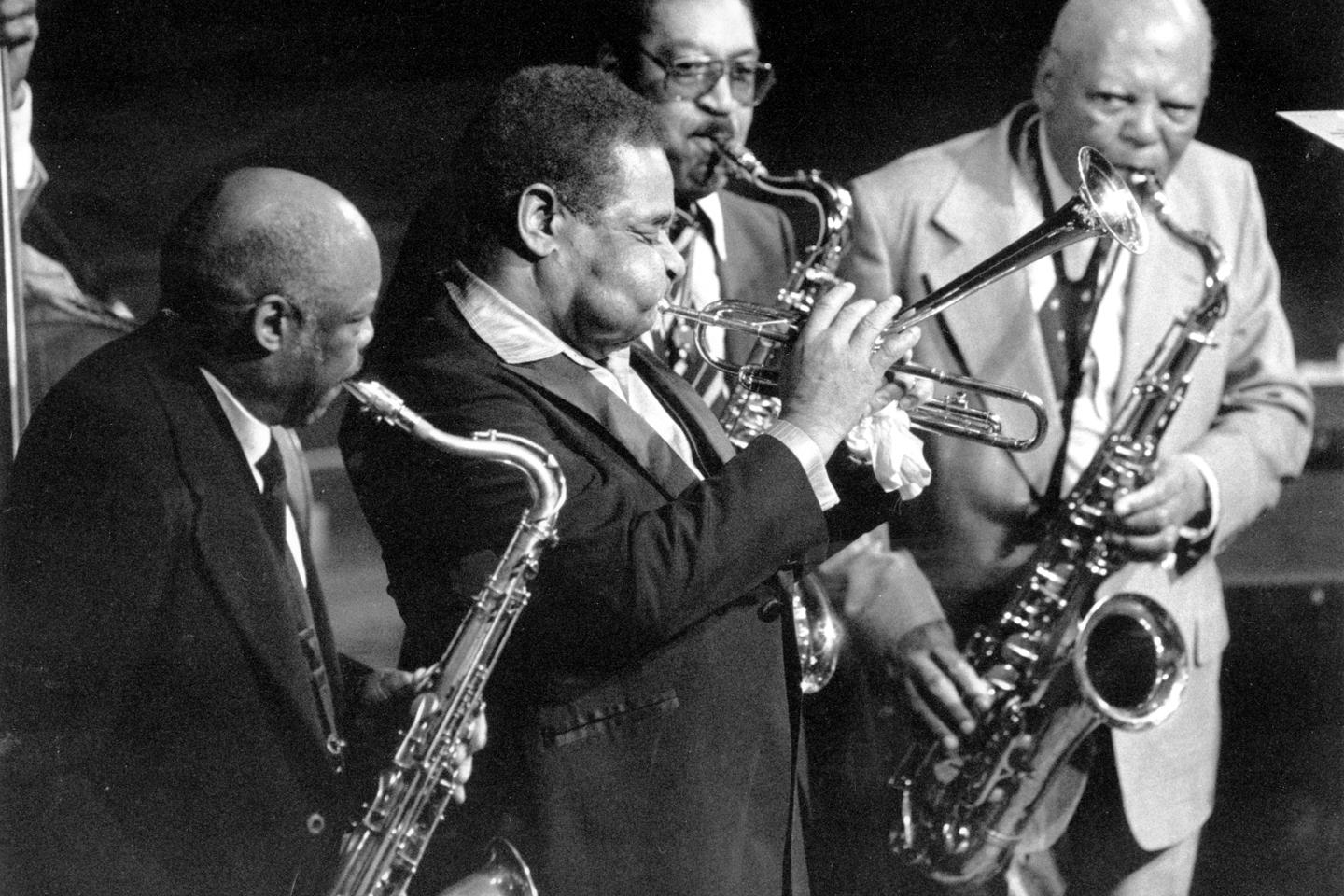 Hal Singer Le saxophoniste américain Hal Singer, qui avait joué avec Ray Charles ...