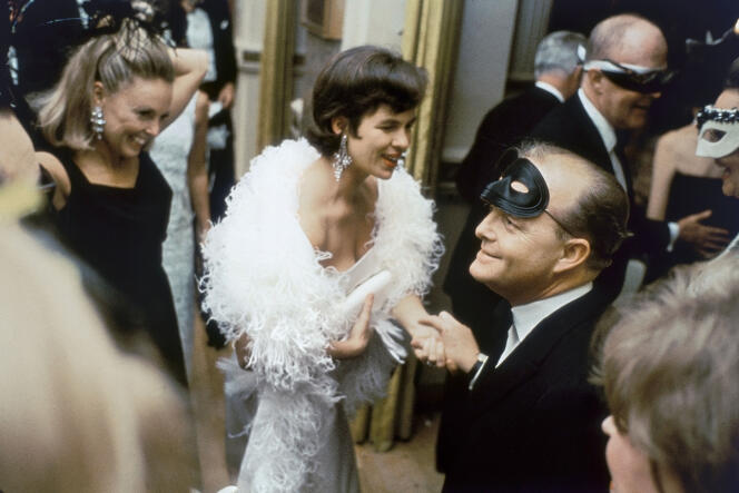 Truman Capote au Plaza Hotel, à New York, en 1966.
