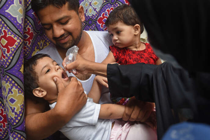 Campagne de vaccination au Pakistan, en juillet 2020.
