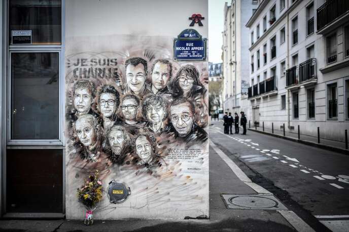 L’attentat du 7 janvier 2015 a fait onze victimes au sein de la rédaction de « Charlie Hebdo », ainsi qu’un policier, Ahmed Merabet, tué dans la rue peu après.