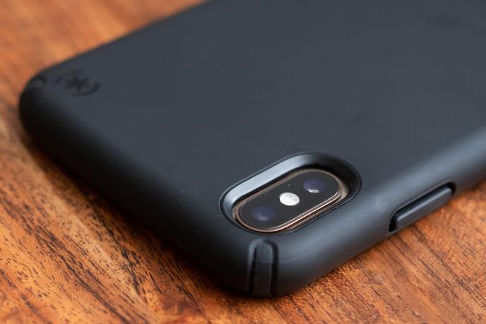 La coque Presidio Pro de Speck offre une protection renforcée sans être pour autant exagérément encombrante.