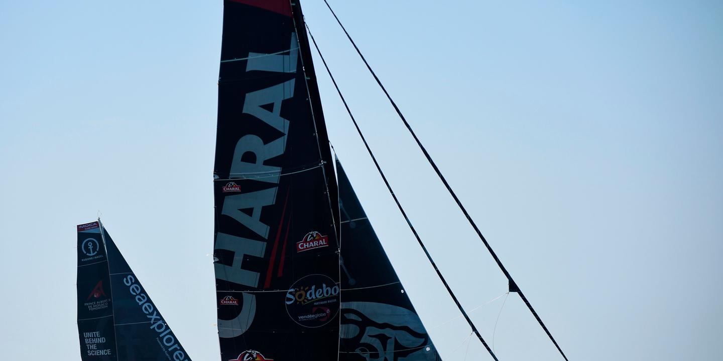 Voile Jeremie Beyou L Un Des Favoris Du Vendee Globe A Remporte Le Defi Azimut