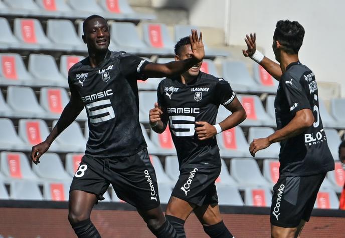 Un doublé pour Serhou Guirassy lors de son premier match avec le Stade Rennais, dimanche 13 septembre, à Nîmes.