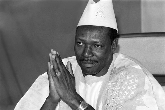 L’ancien président malien Moussa Traoré le 31 décembre 1985, à Bamako. Il a exercé un pouvoir sans partage pendant presque vingt-deux ans.