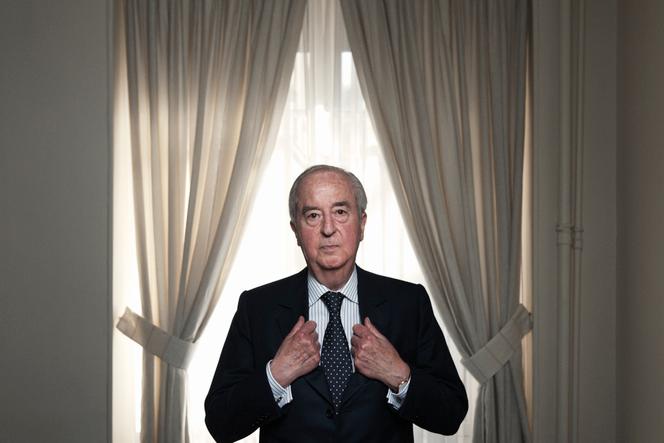 Édouard Balladur, former French prime minister, dies at 97; Modi tells Putin Ukraine war must end for humanity's sake as Kyiv hit by drone attacks