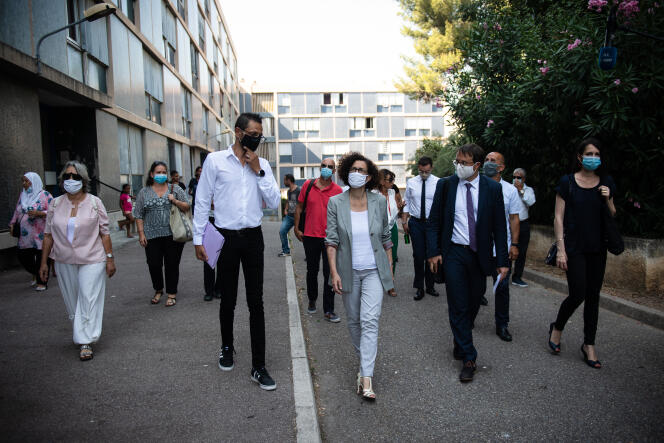 La ministre chargée du logement, Emmanuelle Wargon,en visite  à Marseille,  le 30 juillet.