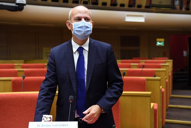 Le directeur général de la santé, Jérôme Salomon, arrive pour une audition devant une commission d’enquête du Sénat, à Paris, le 16 septembre.
