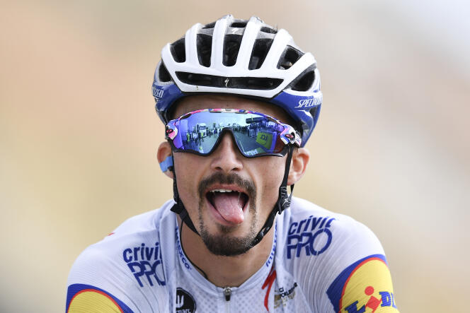 Julian Alaphilippe lors de la 17e étape du Tour de France entre Méribel et le col de la Loze (Savoie), le 16 septembre 2020.