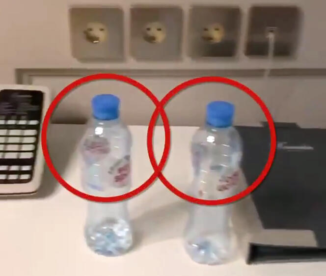 Capture d’écran diffusée le 17 septembre par des membres de l’équipe d’Alexeï Navalny montrant deux boutelles d’eau dans sa chambre d’hôtel à Tomsk (Sibérie), le 20 août.