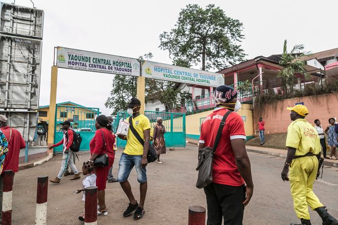 L’entrée de l’hôpital central de Yaoundé, le 6 mars 2020.