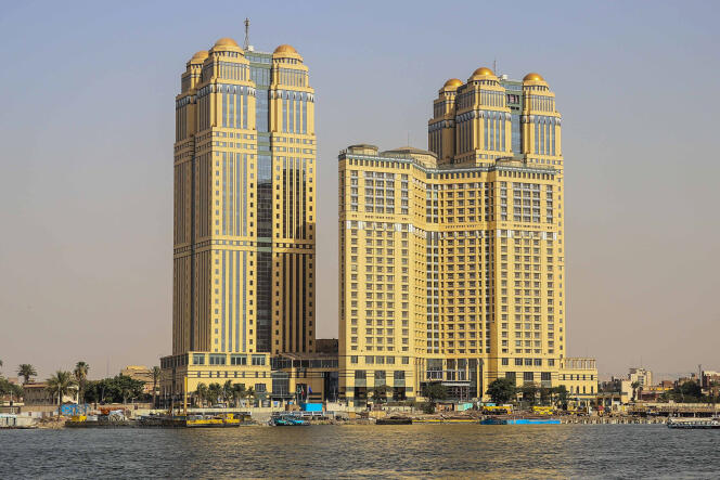 L’hôtel Fairmont devant le Nil, le 30 juillet au Caire.
